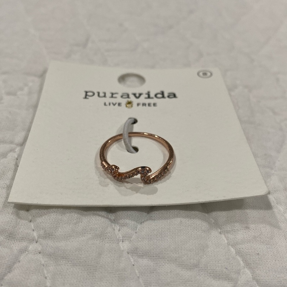 NEW Puravida wave ring, size 8